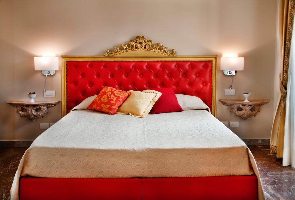 Porta Di Mezzo Luxury Suites & Rooms Taormina Bilik gambar